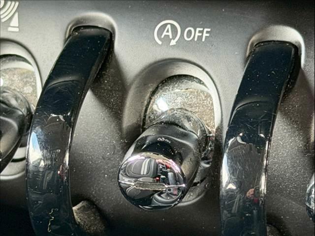 MINI クーパーSD アダプティブクルーズ 純正ナビ ミラーETC コンフォートアクセス パドルシフト ステアリングリモコン LED バックカメラ コーナーセンサー USBポート Bluetooth 純正17インチAW(64枚目)