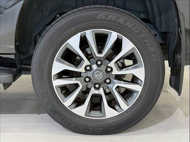 ランドクルーザープラド ＴＸ　Ｌパッケージ　黒革　サンルーフ　全周囲カメラ　ＢＳＭ　シートヒーター／クーラー　クリアランスソナー　レーダークルーズ　ＬＥＤ　ルーフレール　オートハイビーム　パワーシート　ＵＳＢポート　ＥＴＣ　純正１９インチＡＷ（29枚目）