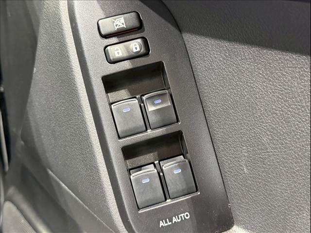 ランドクルーザープラド ＴＸ　Ｌパッケージ　黒革　サンルーフ　全周囲カメラ　ＢＳＭ　シートヒーター／クーラー　クリアランスソナー　レーダークルーズ　ＬＥＤ　ルーフレール　オートハイビーム　パワーシート　ＵＳＢポート　ＥＴＣ　純正１９インチＡＷ（43枚目）