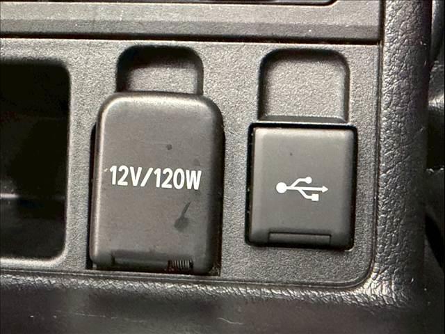 ランドクルーザープラド ＴＸ　Ｌパッケージ　黒革　サンルーフ　全周囲カメラ　ＢＳＭ　シートヒーター／クーラー　クリアランスソナー　レーダークルーズ　ＬＥＤ　ルーフレール　オートハイビーム　パワーシート　ＵＳＢポート　ＥＴＣ　純正１９インチＡＷ（61枚目）