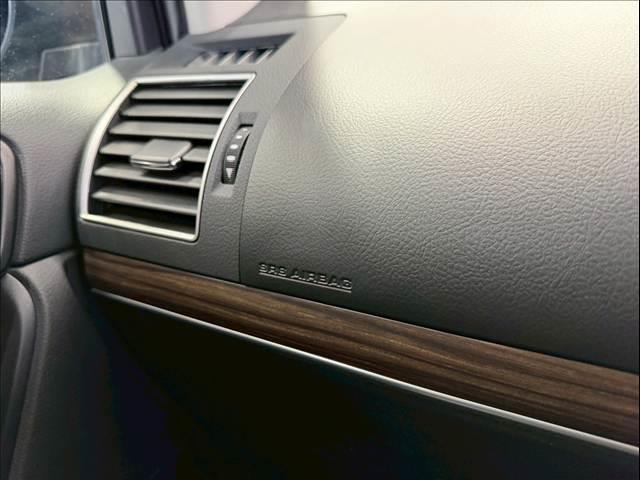 ランドクルーザープラド ＴＸ　Ｌパッケージ　黒革　サンルーフ　全周囲カメラ　ＢＳＭ　シートヒーター／クーラー　クリアランスソナー　レーダークルーズ　ＬＥＤ　ルーフレール　オートハイビーム　パワーシート　ＵＳＢポート　ＥＴＣ　純正１９インチＡＷ（75枚目）