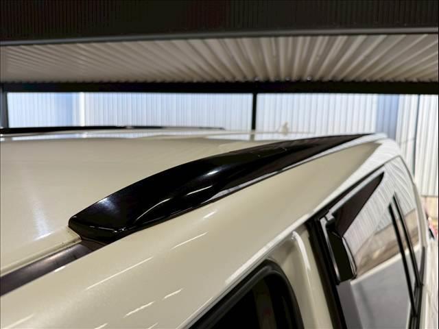 ランドクルーザープラド ＴＸ　Ｌパッケージ・ブラックエディション　黒革　全周囲カメラ　純正ナビ　ＢＳＭ　レーダークルーズ　クリアランスソナー　シートヒーター／クーラー　パワーシート　センターデフロック　ＬＥＤ　ＥＴＣ　ＵＳＢポート　ルーフレール　純正１８インチＡＷ（27枚目）