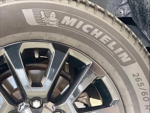 ランドクルーザープラド ＴＸ　Ｌパッケージ・ブラックエディション　黒革　全周囲カメラ　純正ナビ　ＢＳＭ　レーダークルーズ　クリアランスソナー　シートヒーター／クーラー　パワーシート　センターデフロック　ＬＥＤ　ＥＴＣ　ＵＳＢポート　ルーフレール　純正１８インチＡＷ（29枚目）