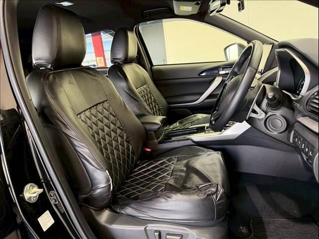 エクリプスクロスＰＨＥＶ Ｐ　全周囲カメラ　レーダークルーズ　ＡＣ１５００Ｗ　シートヒーター　ステアリングヒーター　コーナーセンサー　ドライブモード　電動パーキングブレーキ　オートホールド機能　ＬＥＤヘッドライト　パドルシフト（8枚目）