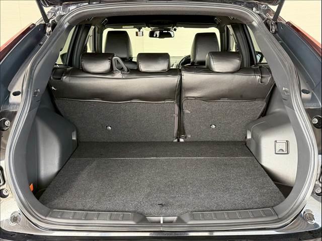 エクリプスクロスＰＨＥＶ Ｐ　全周囲カメラ　レーダークルーズ　ＡＣ１５００Ｗ　シートヒーター　ステアリングヒーター　コーナーセンサー　ドライブモード　電動パーキングブレーキ　オートホールド機能　ＬＥＤヘッドライト　パドルシフト（21枚目）