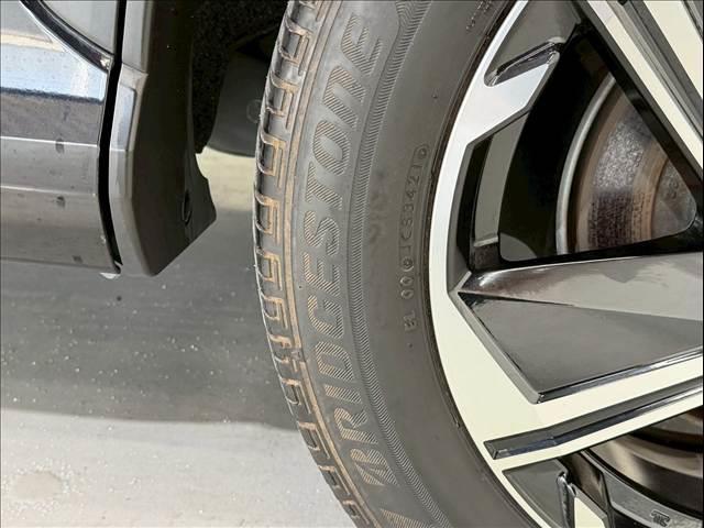 エクリプスクロスＰＨＥＶ Ｐ　全周囲カメラ　レーダークルーズ　ＡＣ１５００Ｗ　シートヒーター　ステアリングヒーター　コーナーセンサー　ドライブモード　電動パーキングブレーキ　オートホールド機能　ＬＥＤヘッドライト　パドルシフト（35枚目）