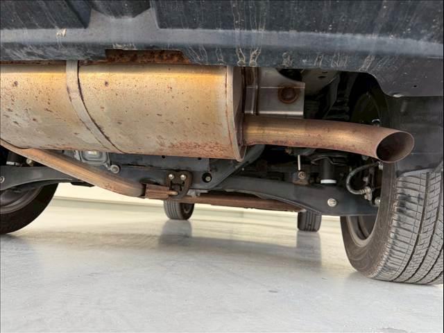 エクリプスクロスＰＨＥＶ Ｐ　全周囲カメラ　レーダークルーズ　ＡＣ１５００Ｗ　シートヒーター　ステアリングヒーター　コーナーセンサー　ドライブモード　電動パーキングブレーキ　オートホールド機能　ＬＥＤヘッドライト　パドルシフト（40枚目）