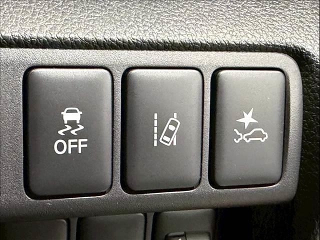 エクリプスクロスＰＨＥＶ Ｐ　全周囲カメラ　レーダークルーズ　ＡＣ１５００Ｗ　シートヒーター　ステアリングヒーター　コーナーセンサー　ドライブモード　電動パーキングブレーキ　オートホールド機能　ＬＥＤヘッドライト　パドルシフト（46枚目）