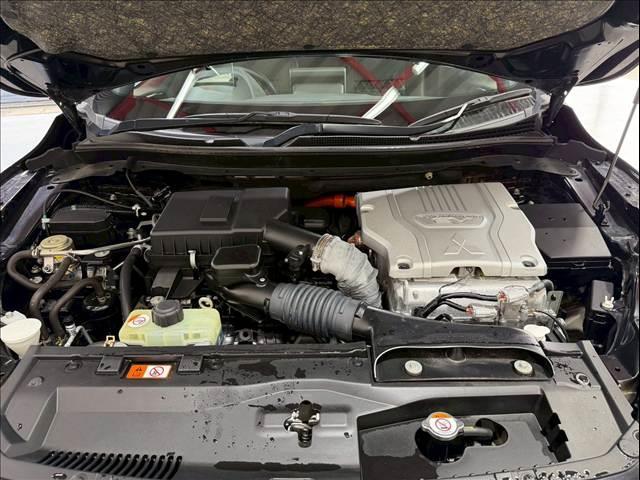 エクリプスクロスＰＨＥＶ Ｐ　全周囲カメラ　レーダークルーズ　ＡＣ１５００Ｗ　シートヒーター　ステアリングヒーター　コーナーセンサー　ドライブモード　電動パーキングブレーキ　オートホールド機能　ＬＥＤヘッドライト　パドルシフト（68枚目）