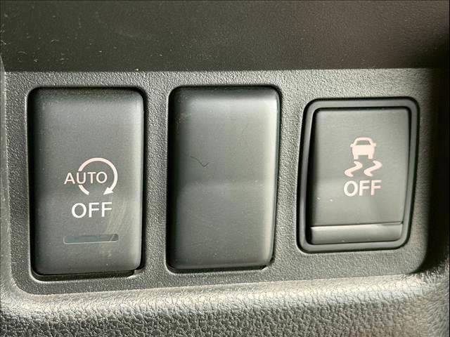 ジューク １５ＲＸ　純正ナビ　バックカメラ　ＥＴＣ　フォグランプ　アイドリングストップ　ドライブモード　純正１６インチアルミ　プッシュスタートボタン　横滑り防止機能　電動格納ミラー　オートライト　ハンズフリー　ＡＵＸ（48枚目）