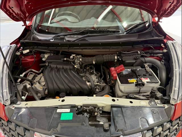 ジューク １５ＲＸ　純正ナビ　バックカメラ　ＥＴＣ　フォグランプ　アイドリングストップ　ドライブモード　純正１６インチアルミ　プッシュスタートボタン　横滑り防止機能　電動格納ミラー　オートライト　ハンズフリー　ＡＵＸ（77枚目）