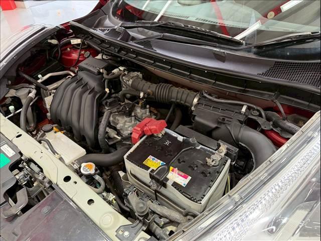 ジューク １５ＲＸ　純正ナビ　バックカメラ　ＥＴＣ　フォグランプ　アイドリングストップ　ドライブモード　純正１６インチアルミ　プッシュスタートボタン　横滑り防止機能　電動格納ミラー　オートライト　ハンズフリー　ＡＵＸ（78枚目）