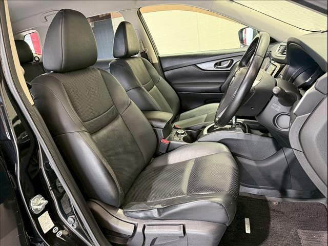 エクストレイル ２０Ｘ　純正ナビ　バックカメラ　シートヒーター　４ＷＤモードスイッチ　ダウンヒルアシスト　フルセグＴＶ　オートエアコン　アイドリングストップ　オートライト　ＩＳＯＦＩＸ　プッシュスタートボタン　ＥＴＣ（8枚目）