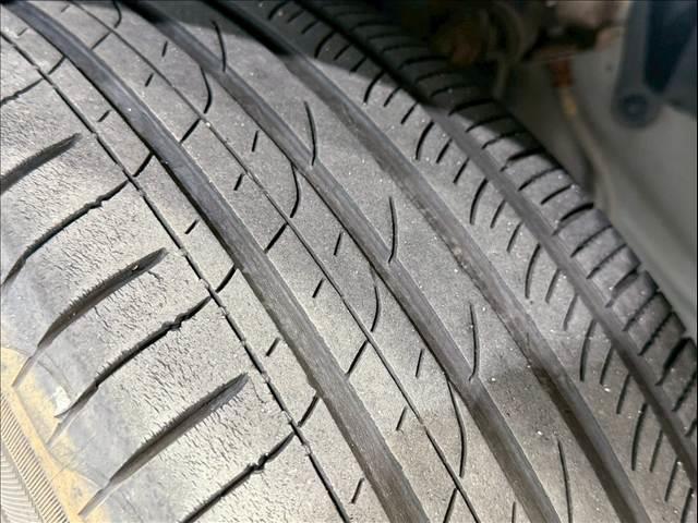 エクストレイル ２０Ｘ　純正ナビ　バックカメラ　シートヒーター　４ＷＤモードスイッチ　ダウンヒルアシスト　フルセグＴＶ　オートエアコン　アイドリングストップ　オートライト　ＩＳＯＦＩＸ　プッシュスタートボタン　ＥＴＣ（30枚目）