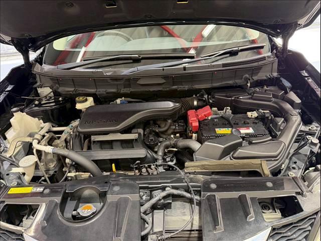 エクストレイル ２０Ｘ　純正ナビ　バックカメラ　シートヒーター　４ＷＤモードスイッチ　ダウンヒルアシスト　フルセグＴＶ　オートエアコン　アイドリングストップ　オートライト　ＩＳＯＦＩＸ　プッシュスタートボタン　ＥＴＣ（33枚目）