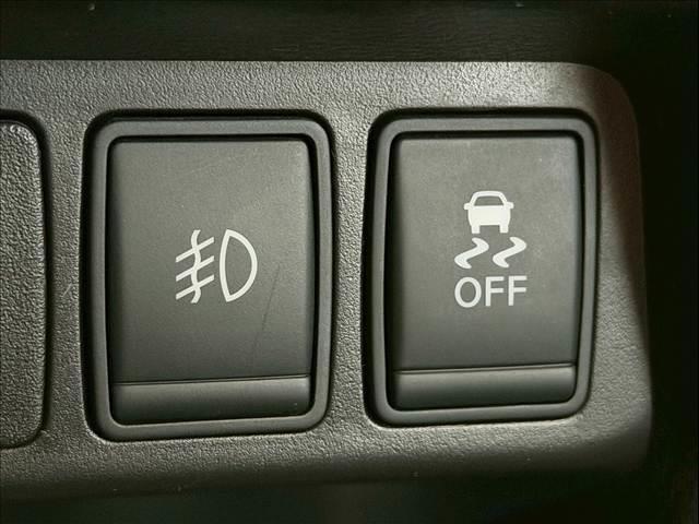 エクストレイル ２０Ｘ　純正ナビ　バックカメラ　シートヒーター　４ＷＤモードスイッチ　ダウンヒルアシスト　フルセグＴＶ　オートエアコン　アイドリングストップ　オートライト　ＩＳＯＦＩＸ　プッシュスタートボタン　ＥＴＣ（45枚目）