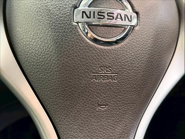 エクストレイル ２０Ｘ　純正ナビ　バックカメラ　シートヒーター　４ＷＤモードスイッチ　ダウンヒルアシスト　フルセグＴＶ　オートエアコン　アイドリングストップ　オートライト　ＩＳＯＦＩＸ　プッシュスタートボタン　ＥＴＣ（67枚目）