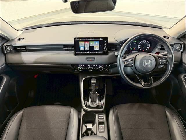 ヴェゼル ｅ：ＨＥＶ　Ｚ　ハーフレザー　パワーバックドア　ＢＳＭ　ホンダコネクトディスプレイ　レーダークルーズ　シートヒーター　ステアリングヒーター　コーナーセンサー　パドルシフト　ＥＴＣ　バックカメラ　純正１８インチＡＷ（2枚目）