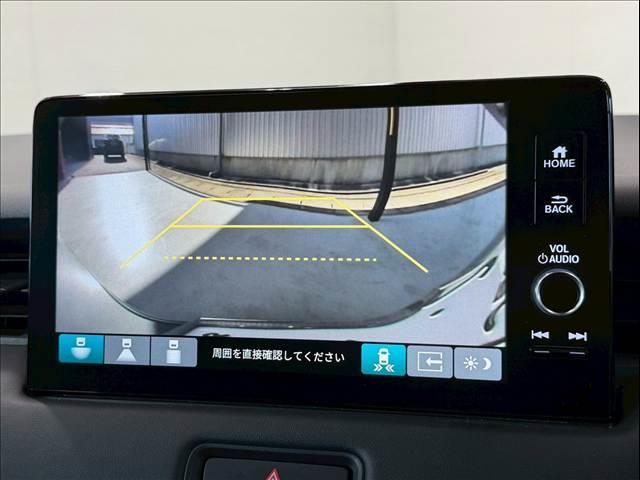 ヴェゼル ｅ：ＨＥＶ　Ｚ　ハーフレザー　パワーバックドア　ＢＳＭ　ホンダコネクトディスプレイ　レーダークルーズ　シートヒーター　ステアリングヒーター　コーナーセンサー　パドルシフト　ＥＴＣ　バックカメラ　純正１８インチＡＷ（4枚目）