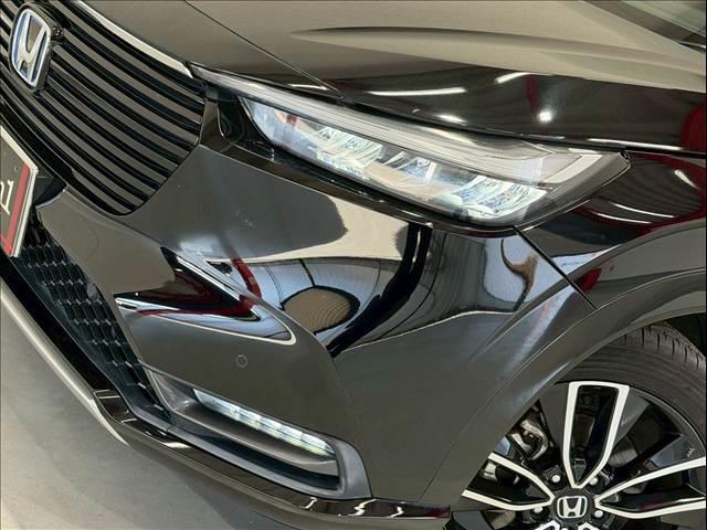 ヴェゼル ｅ：ＨＥＶ　Ｚ　ハーフレザー　パワーバックドア　ＢＳＭ　ホンダコネクトディスプレイ　レーダークルーズ　シートヒーター　ステアリングヒーター　コーナーセンサー　パドルシフト　ＥＴＣ　バックカメラ　純正１８インチＡＷ（10枚目）