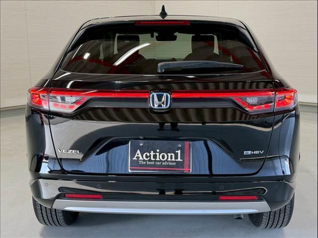 ヴェゼル ｅ：ＨＥＶ　Ｚ　ハーフレザー　パワーバックドア　ＢＳＭ　ホンダコネクトディスプレイ　レーダークルーズ　シートヒーター　ステアリングヒーター　コーナーセンサー　パドルシフト　ＥＴＣ　バックカメラ　純正１８インチＡＷ（19枚目）