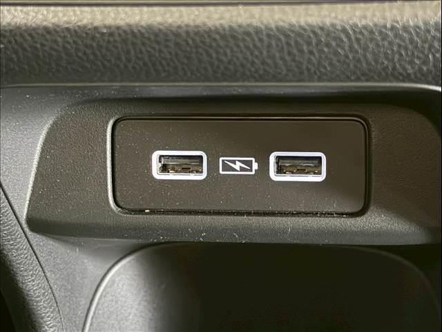 ヴェゼル ｅ：ＨＥＶ　Ｚ　ハーフレザー　パワーバックドア　ＢＳＭ　ホンダコネクトディスプレイ　レーダークルーズ　シートヒーター　ステアリングヒーター　コーナーセンサー　パドルシフト　ＥＴＣ　バックカメラ　純正１８インチＡＷ（44枚目）