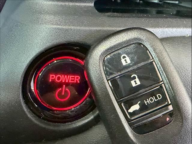 ヴェゼル ｅ：ＨＥＶ　Ｚ　ハーフレザー　パワーバックドア　ＢＳＭ　ホンダコネクトディスプレイ　レーダークルーズ　シートヒーター　ステアリングヒーター　コーナーセンサー　パドルシフト　ＥＴＣ　バックカメラ　純正１８インチＡＷ（59枚目）