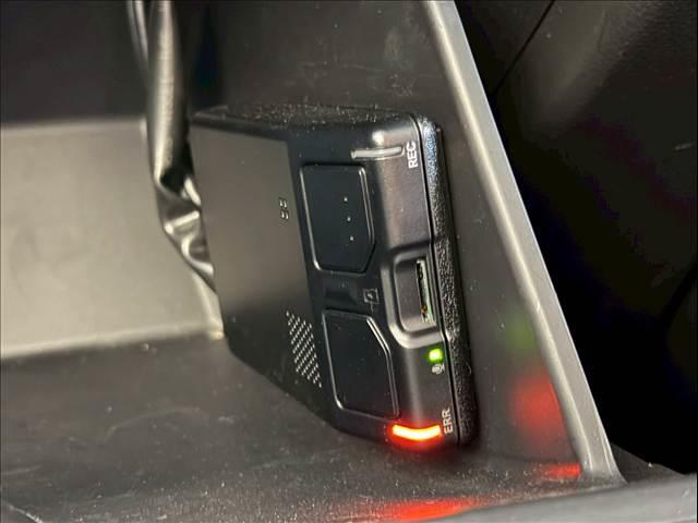 ヴェゼル ｅ：ＨＥＶ　Ｚ　ハーフレザー　パワーバックドア　ＢＳＭ　ホンダコネクトディスプレイ　レーダークルーズ　シートヒーター　ステアリングヒーター　コーナーセンサー　パドルシフト　ＥＴＣ　バックカメラ　純正１８インチＡＷ（60枚目）