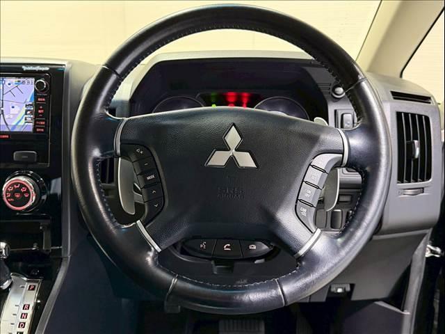 デリカD:5 D プレミアム ワンオーナー 両側パワースライド 純正ナビ パワーバックドア クルーズコントロール パドルシフト シートヒーター AC100V パワーシート バック・サイド・フロントカメラ ETC スマートキー(13枚目)