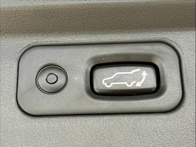 デリカD:5 D プレミアム ワンオーナー 両側パワースライド 純正ナビ パワーバックドア クルーズコントロール パドルシフト シートヒーター AC100V パワーシート バック・サイド・フロントカメラ ETC スマートキー(15枚目)