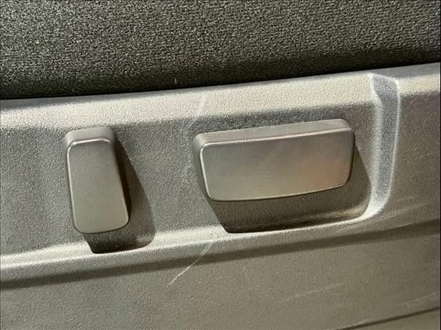 デリカD:5 D プレミアム ワンオーナー 両側パワースライド 純正ナビ パワーバックドア クルーズコントロール パドルシフト シートヒーター AC100V パワーシート バック・サイド・フロントカメラ ETC スマートキー(43枚目)