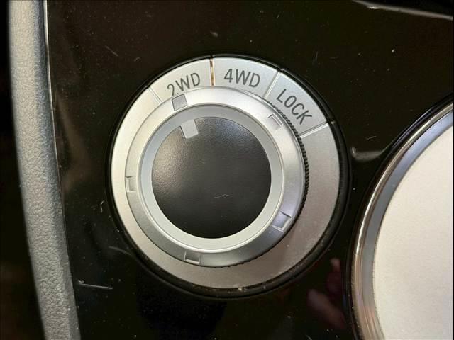 デリカD:5 D プレミアム ワンオーナー 両側パワースライド 純正ナビ パワーバックドア クルーズコントロール パドルシフト シートヒーター AC100V パワーシート バック・サイド・フロントカメラ ETC スマートキー(57枚目)