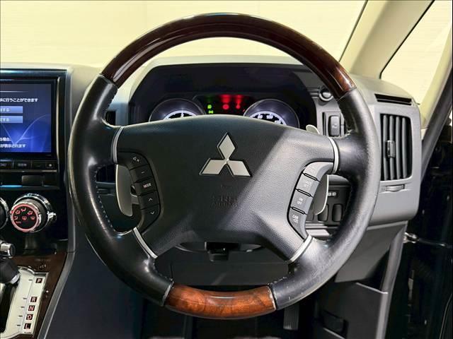 デリカD:5 D パワーパッケージ 両側パワースライド アルパインBIGX クルーズコントロール シートヒーター バックカメラ パドルシフト ETC スマートキー フルセグ CD/DVD再生 Bluetooth 純正18インチAW(13枚目)