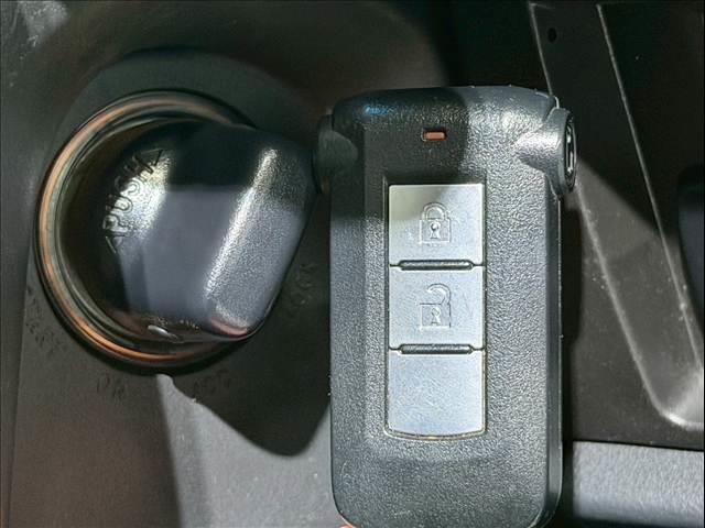 デリカD:5 D パワーパッケージ 両側パワースライド アルパインBIGX クルーズコントロール シートヒーター バックカメラ パドルシフト ETC スマートキー フルセグ CD/DVD再生 Bluetooth 純正18インチAW(16枚目)