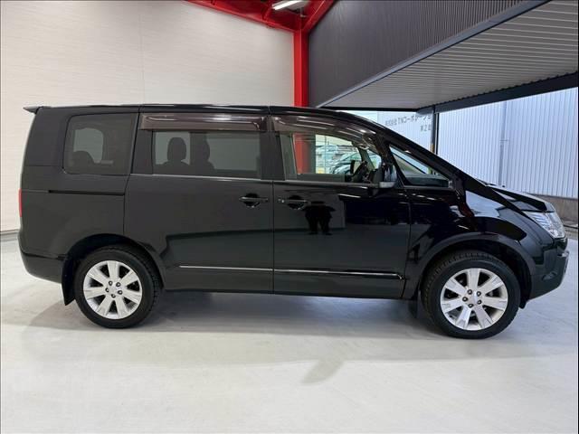 デリカD:5 D パワーパッケージ 両側パワースライド アルパインBIGX クルーズコントロール シートヒーター バックカメラ パドルシフト ETC スマートキー フルセグ CD/DVD再生 Bluetooth 純正18インチAW(39枚目)