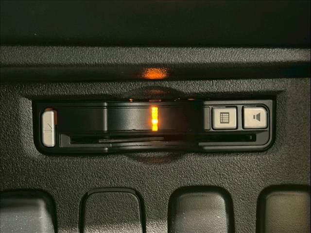 デリカD:5 D パワーパッケージ 両側パワースライド アルパインBIGX クルーズコントロール シートヒーター バックカメラ パドルシフト ETC スマートキー フルセグ CD/DVD再生 Bluetooth 純正18インチAW(50枚目)