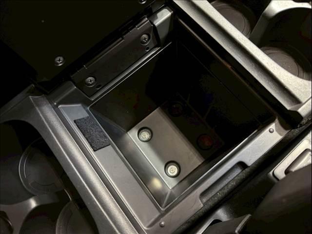 デリカD:5 D パワーパッケージ 両側パワースライド アルパインBIGX クルーズコントロール シートヒーター バックカメラ パドルシフト ETC スマートキー フルセグ CD/DVD再生 Bluetooth 純正18インチAW(70枚目)