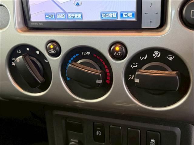 ＦＪクルーザー カラーパッケージ　ＢＦグッドリッチオールテレーン２６５／７０／１７　クルーズコントロール　純正ナビ　バックカメラ　リアソナー　ＥＴＣ　ドライブレコーダー　フロントフォグ　フルセグ　ＣＤ／ＤＶＤ再生　Ｂｌｕｅｔｏｏｔｈ（12枚目）