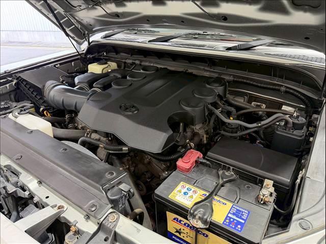 ＦＪクルーザー カラーパッケージ　ＢＦグッドリッチオールテレーン２６５／７０／１７　クルーズコントロール　純正ナビ　バックカメラ　リアソナー　ＥＴＣ　ドライブレコーダー　フロントフォグ　フルセグ　ＣＤ／ＤＶＤ再生　Ｂｌｕｅｔｏｏｔｈ（14枚目）