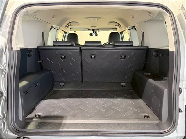 ＦＪクルーザー カラーパッケージ　ＢＦグッドリッチオールテレーン２６５／７０／１７　クルーズコントロール　純正ナビ　バックカメラ　リアソナー　ＥＴＣ　ドライブレコーダー　フロントフォグ　フルセグ　ＣＤ／ＤＶＤ再生　Ｂｌｕｅｔｏｏｔｈ（21枚目）