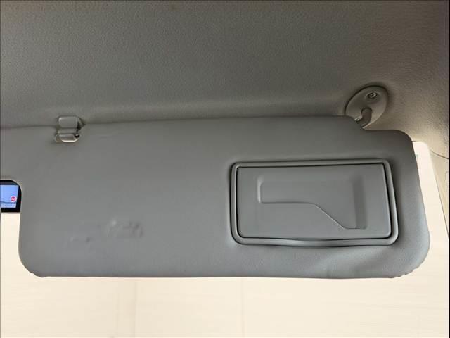 ＦＪクルーザー カラーパッケージ　ＢＦグッドリッチオールテレーン２６５／７０／１７　クルーズコントロール　純正ナビ　バックカメラ　リアソナー　ＥＴＣ　ドライブレコーダー　フロントフォグ　フルセグ　ＣＤ／ＤＶＤ再生　Ｂｌｕｅｔｏｏｔｈ（75枚目）