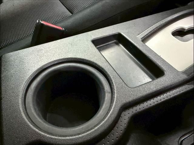 ＦＪクルーザー カラーパッケージ　ＢＦグッドリッチオールテレーン２６５／７０／１７　クルーズコントロール　純正ナビ　バックカメラ　リアソナー　ＥＴＣ　ドライブレコーダー　フロントフォグ　フルセグ　ＣＤ／ＤＶＤ再生　Ｂｌｕｅｔｏｏｔｈ（77枚目）