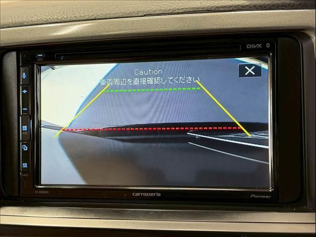 ハイラックスサーフ ＳＳＲ－Ｘリミテッド　社外ＡＷ　ＤＵＥＬＥＲ　Ｍ／Ｔ　社外グリル　ルーフレール　シートカバー　カロッツェリアディスプレイオーディオ　バックカメラ　ＥＴＣ　センターデフロック　ＡＣ１００Ｖ　パートタイム４ＷＤ　キーレスキー（4枚目）