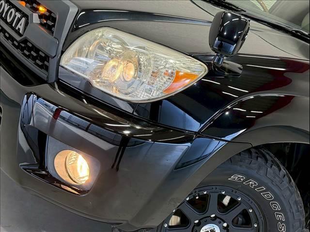 ハイラックスサーフ ＳＳＲ－Ｘリミテッド　社外ＡＷ　ＤＵＥＬＥＲ　Ｍ／Ｔ　社外グリル　ルーフレール　シートカバー　カロッツェリアディスプレイオーディオ　バックカメラ　ＥＴＣ　センターデフロック　ＡＣ１００Ｖ　パートタイム４ＷＤ　キーレスキー（10枚目）