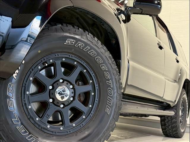 ハイラックスサーフ ＳＳＲ－Ｘリミテッド　社外ＡＷ　ＤＵＥＬＥＲ　Ｍ／Ｔ　社外グリル　ルーフレール　シートカバー　カロッツェリアディスプレイオーディオ　バックカメラ　ＥＴＣ　センターデフロック　ＡＣ１００Ｖ　パートタイム４ＷＤ　キーレスキー（11枚目）