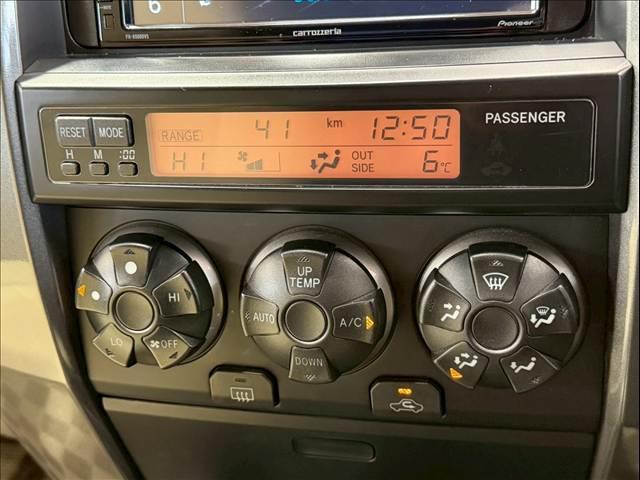 ハイラックスサーフ ＳＳＲ－Ｘリミテッド　社外ＡＷ　ＤＵＥＬＥＲ　Ｍ／Ｔ　社外グリル　ルーフレール　シートカバー　カロッツェリアディスプレイオーディオ　バックカメラ　ＥＴＣ　センターデフロック　ＡＣ１００Ｖ　パートタイム４ＷＤ　キーレスキー（12枚目）