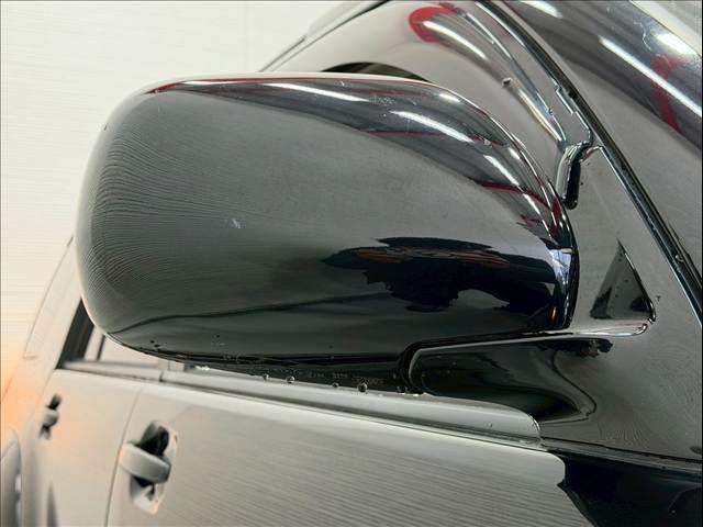 ハイラックスサーフ ＳＳＲ－Ｘリミテッド　社外ＡＷ　ＤＵＥＬＥＲ　Ｍ／Ｔ　社外グリル　ルーフレール　シートカバー　カロッツェリアディスプレイオーディオ　バックカメラ　ＥＴＣ　センターデフロック　ＡＣ１００Ｖ　パートタイム４ＷＤ　キーレスキー（24枚目）