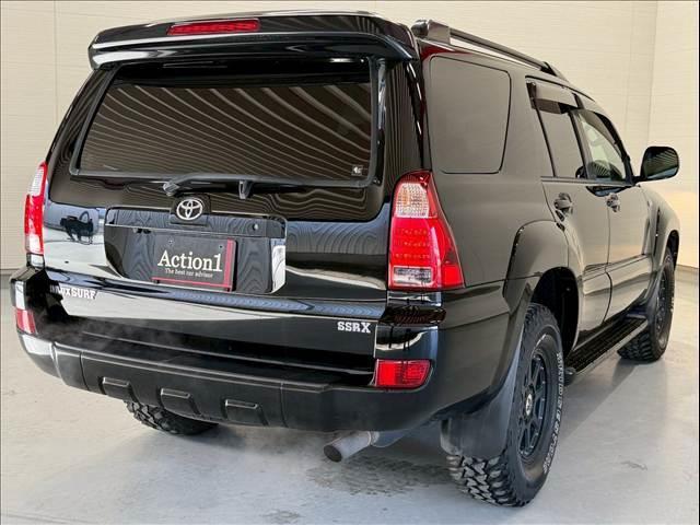 ハイラックスサーフ ＳＳＲ－Ｘリミテッド　社外ＡＷ　ＤＵＥＬＥＲ　Ｍ／Ｔ　社外グリル　ルーフレール　シートカバー　カロッツェリアディスプレイオーディオ　バックカメラ　ＥＴＣ　センターデフロック　ＡＣ１００Ｖ　パートタイム４ＷＤ　キーレスキー（41枚目）