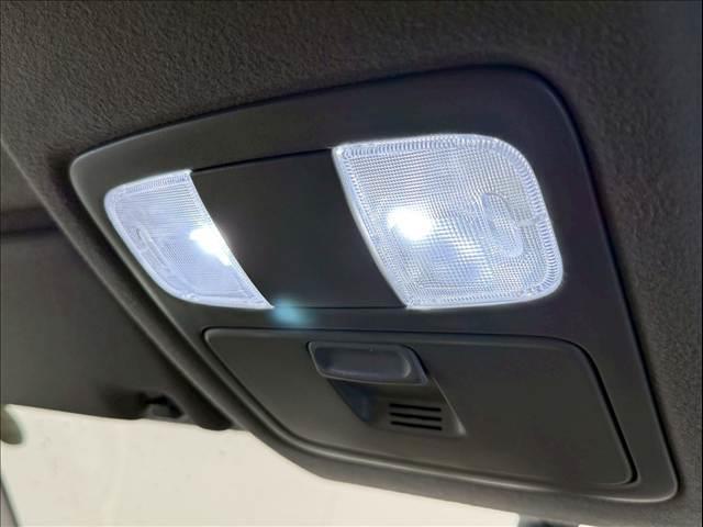 ハイラックスサーフ ＳＳＲ－Ｘリミテッド　社外ＡＷ　ＤＵＥＬＥＲ　Ｍ／Ｔ　社外グリル　ルーフレール　シートカバー　カロッツェリアディスプレイオーディオ　バックカメラ　ＥＴＣ　センターデフロック　ＡＣ１００Ｖ　パートタイム４ＷＤ　キーレスキー（52枚目）