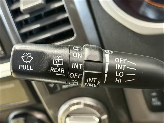 ハイラックスサーフ ＳＳＲ－Ｘリミテッド　社外ＡＷ　ＤＵＥＬＥＲ　Ｍ／Ｔ　社外グリル　ルーフレール　シートカバー　カロッツェリアディスプレイオーディオ　バックカメラ　ＥＴＣ　センターデフロック　ＡＣ１００Ｖ　パートタイム４ＷＤ　キーレスキー（58枚目）